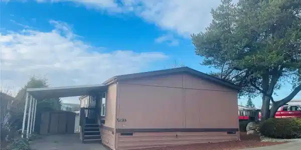 18215 36th S