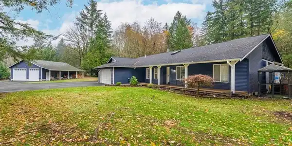 4425 77th SW