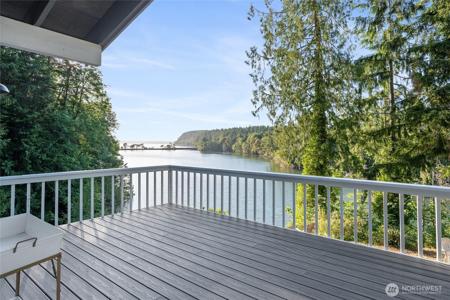 19709 Whiteman Cove SW