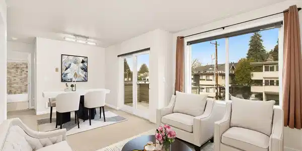 3926 1st NE