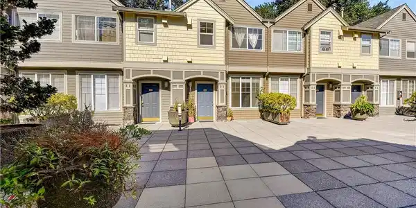 9205 122nd Court NE