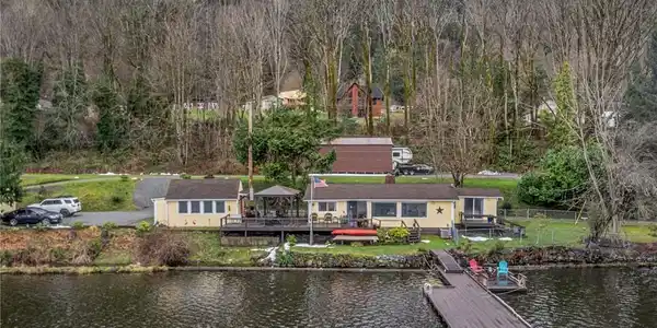 22929 Lakeside
