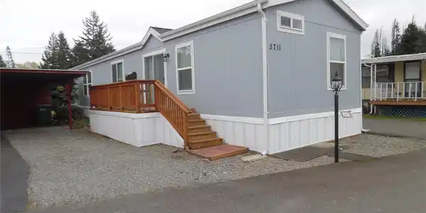 5711 113 E