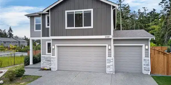 2981 Crestwood