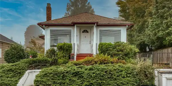 1316 NE 68th Street