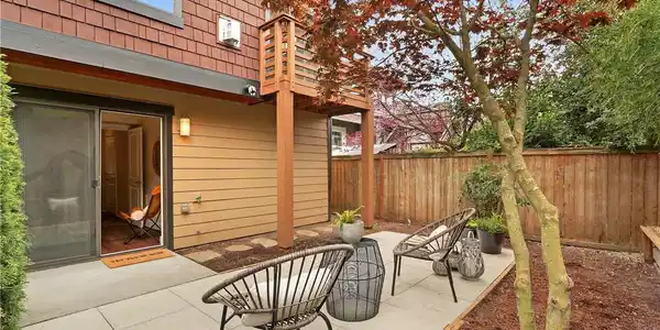 3625 Palatine N