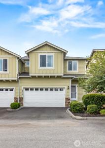 9212 11th NE