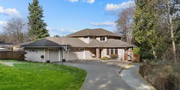7519 184th NW