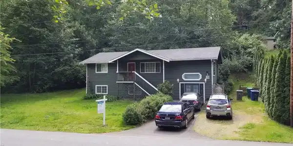 17911 65 Drive NW