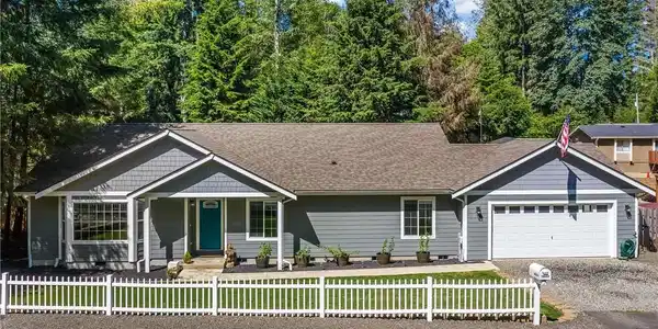 142nd Avenue NW