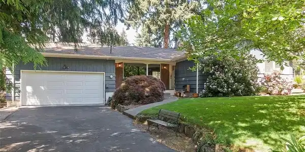 2720 S 357th Place