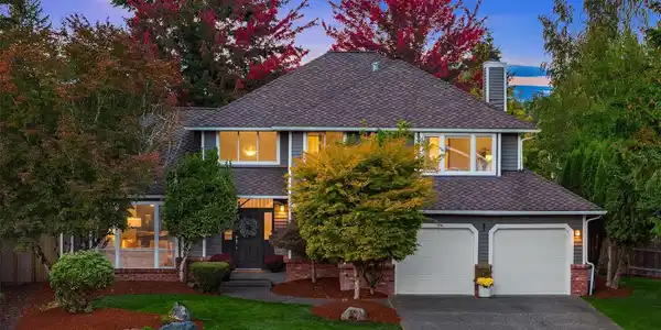 4059 240th SE