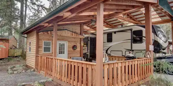 1546 Reservation Road SE