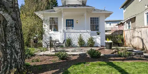 2052 N 78th Street