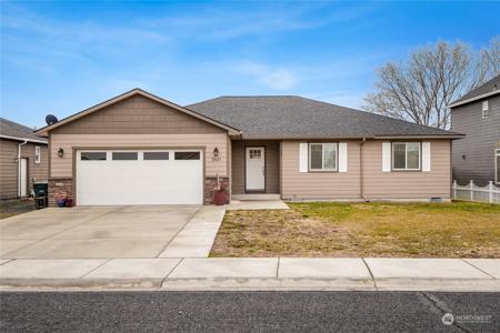 3521 Glenmoor
