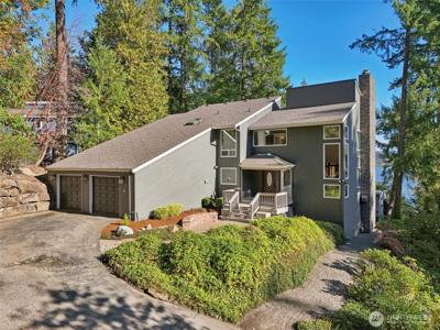 411 West Lake Sammamish NE