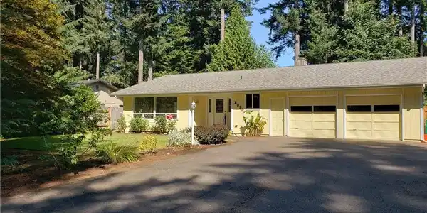 Lakemoor Drive SW
