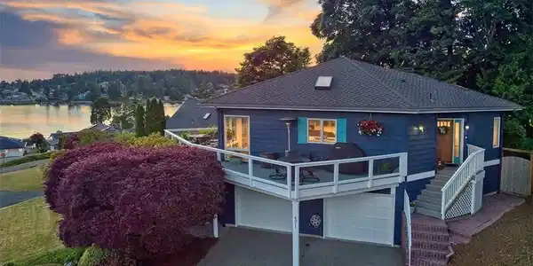 4911 Silver Beach