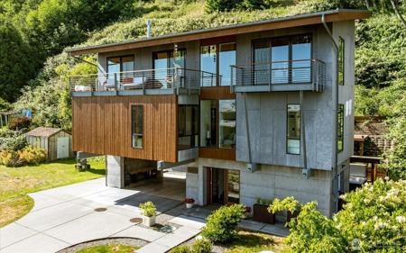 3627 Driftwood Drive