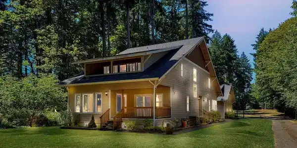 15809 Spanaway Loop S