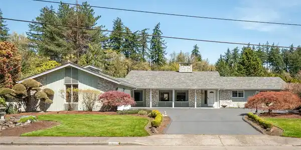 2250 Cascade Way