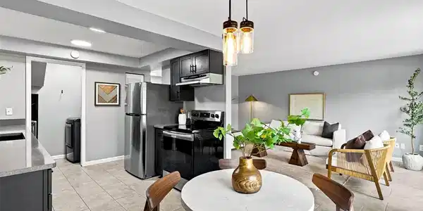 7403 Fairview SW