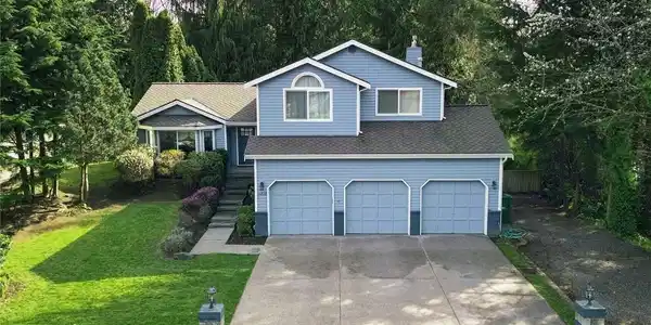 11818 Meridian SE