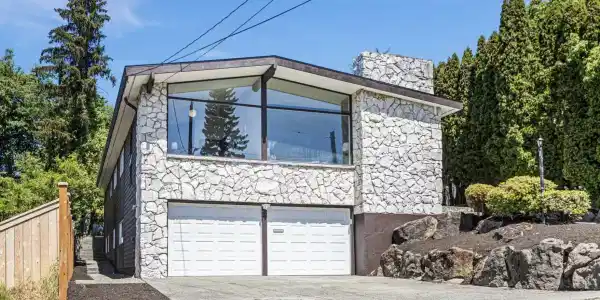 5210 Kenyon