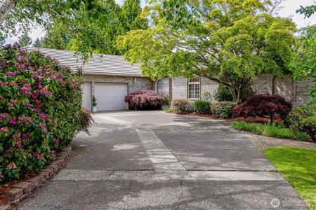 8024 68th SE
