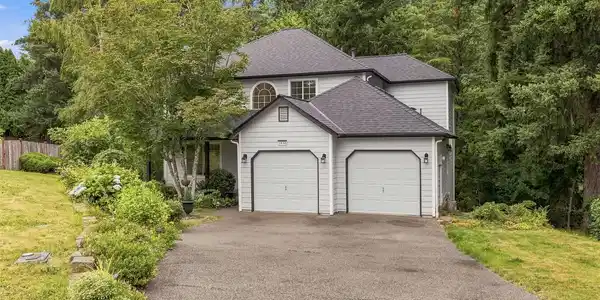 1838 52nd SE