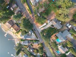 245 Lake Louise SW