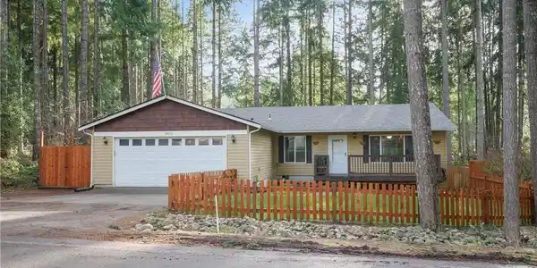 18432 Rampart SE