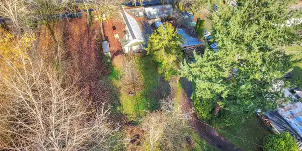 2810 Redwood