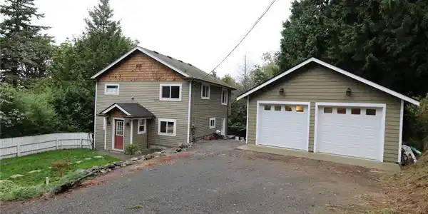 4152 Agate Road