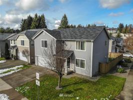 902 Comiskey Lane