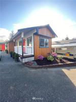 415 Lakeview Road