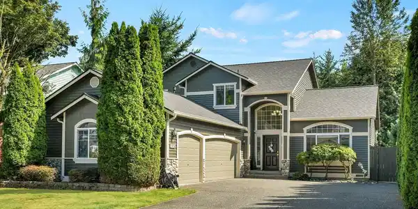 2924 101st SE
