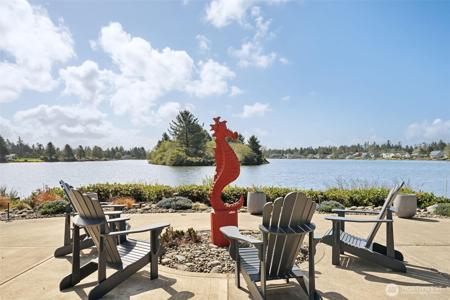 399 Eagle Nest SE