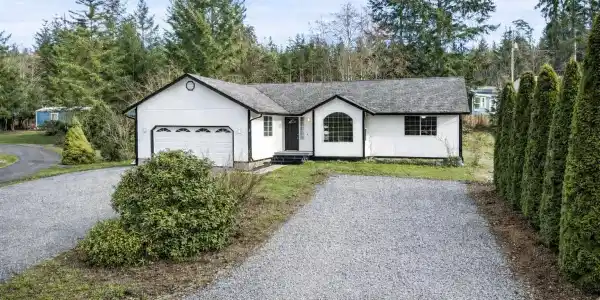 1180 Trails End