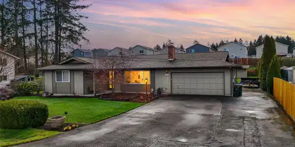 7917 25th SE