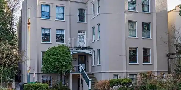 1508 10th Avenue E