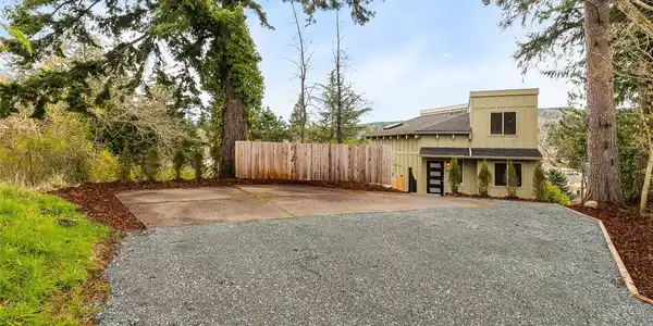 811 Northshore