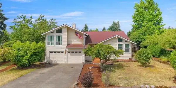 7237 Ridgemont SE