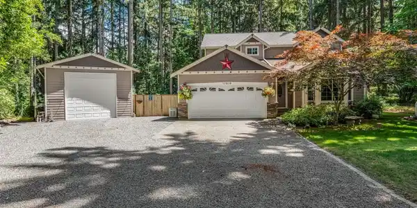 17826 Overlake SE