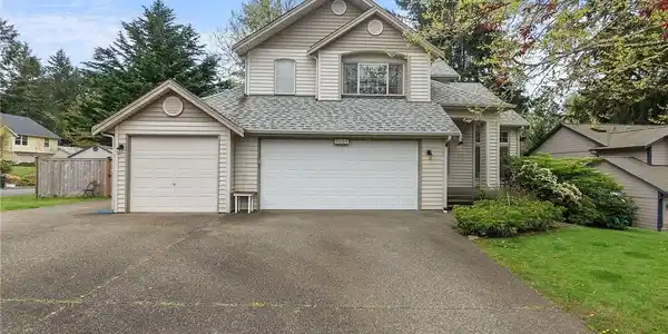 7609 38th Court SE