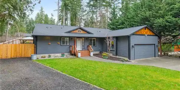 271 Lake Forest