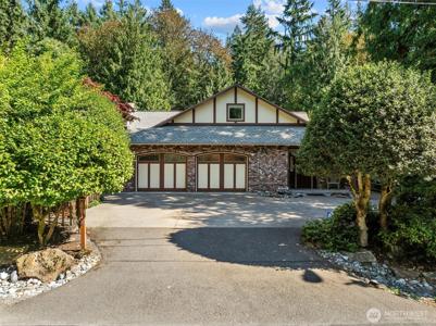 2048 216th SE