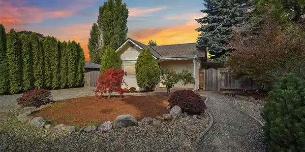 9315 121st SW