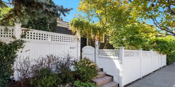 4317 37th NE