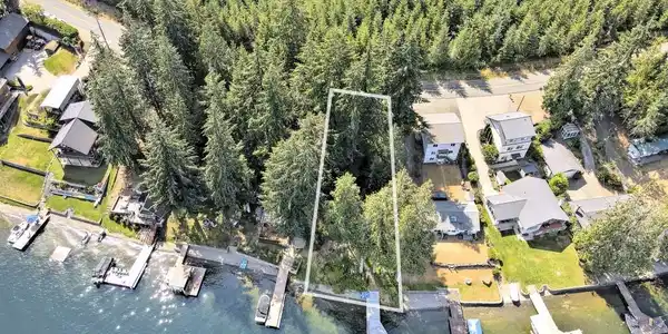 2550 E Mason Lake Drive W